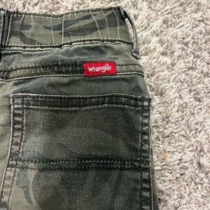 Wrangler Olive Cargo Pants